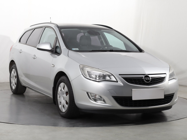 Opel Astra 2012