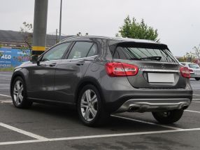 Mercedes-Benz GLA - 2014