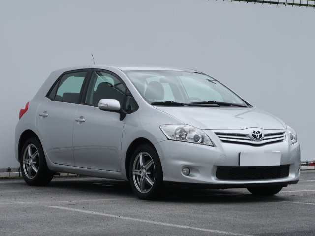 Toyota Auris 2010