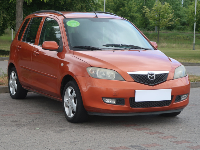 Mazda 2 2003