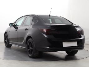 Opel Astra - 2014