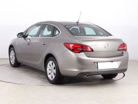 Opel Astra - 2016