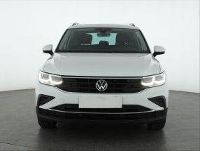 Volkswagen Tiguan - 2021