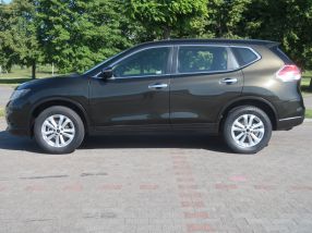 Nissan X-Trail - 2015