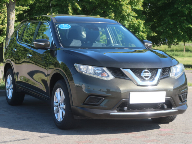 Nissan X-Trail 2015