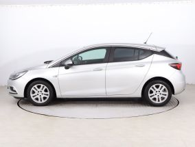 Opel Astra - 2015