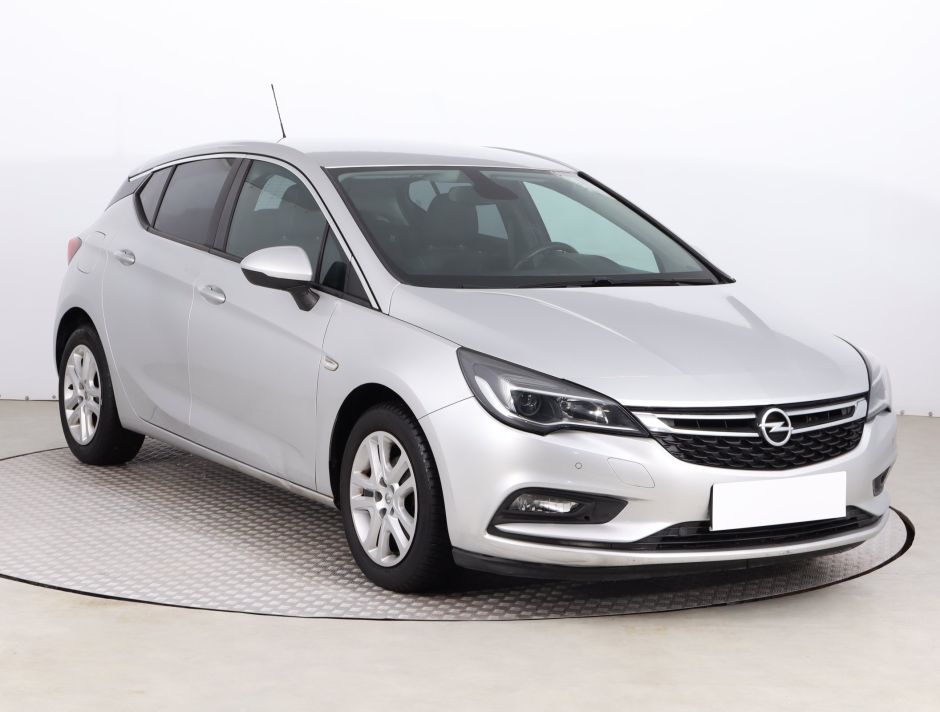 Opel Astra - 2015