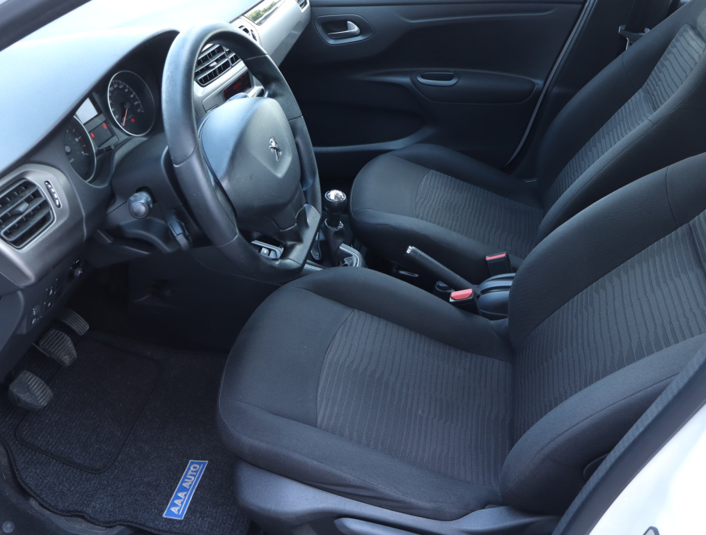 Peugeot 301
