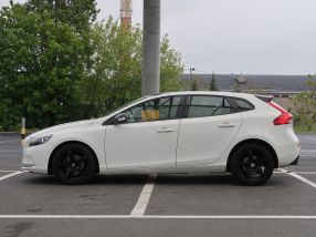 Volvo V40 - 2015