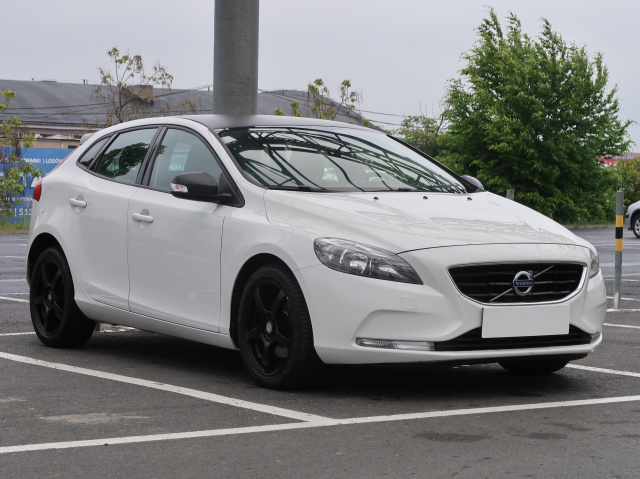 Volvo V40 2015