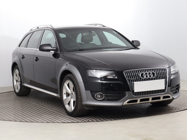 Audi A4 Allroad 2011