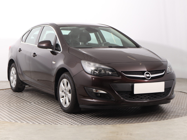 Opel Astra 2015