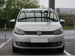 Volkswagen Touran - 2014