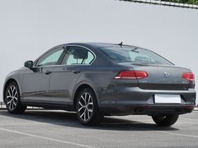 Volkswagen Passat - 2017