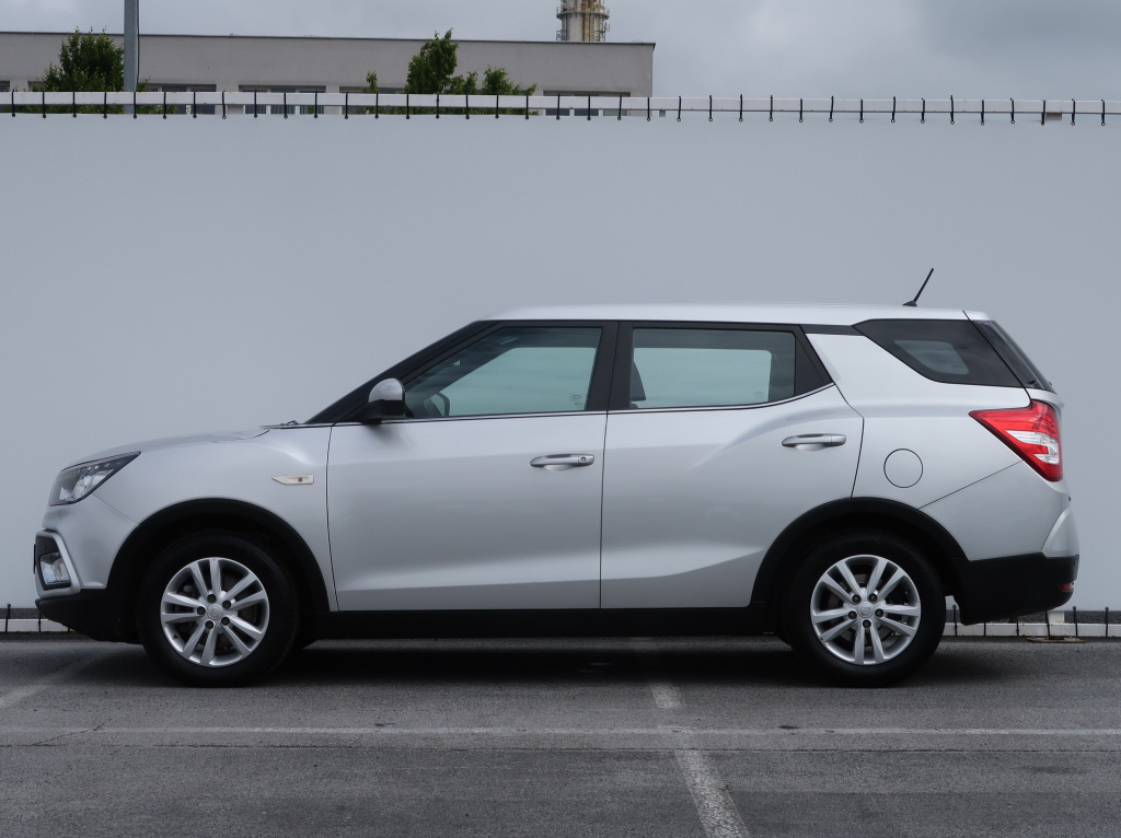 Ssang Yong XLV