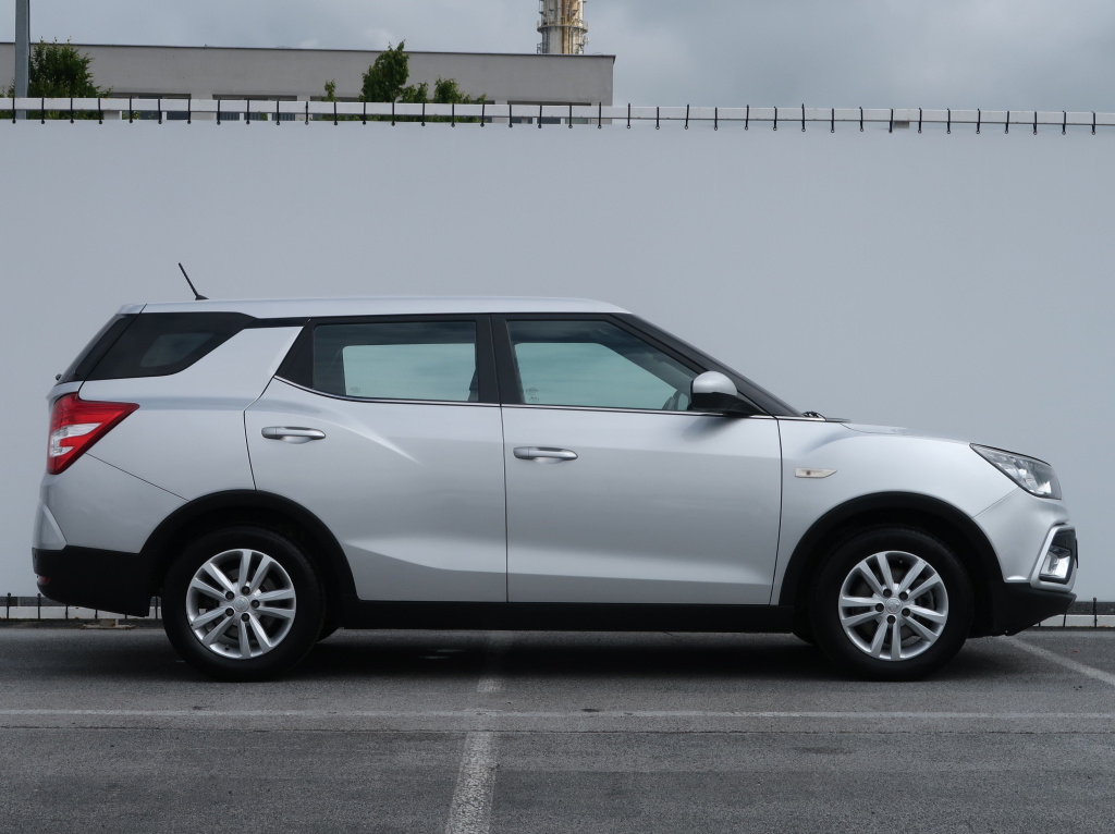 Ssang Yong XLV