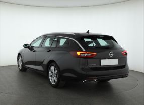 Opel Insignia - 2021