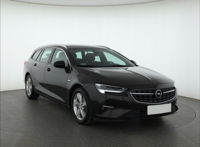 Opel Insignia 2021
