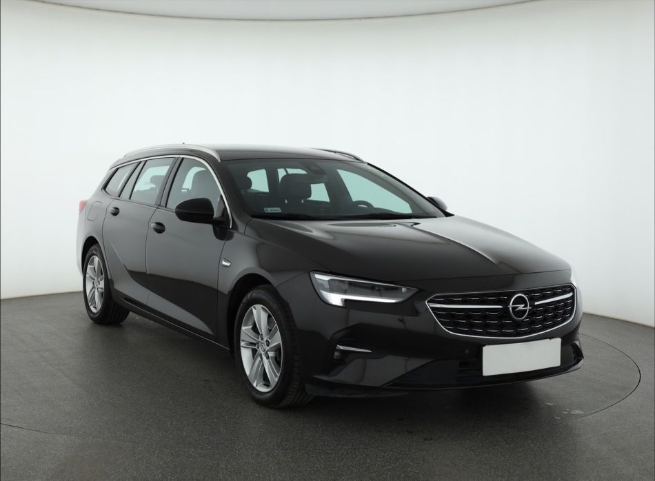 Opel Insignia - 2021