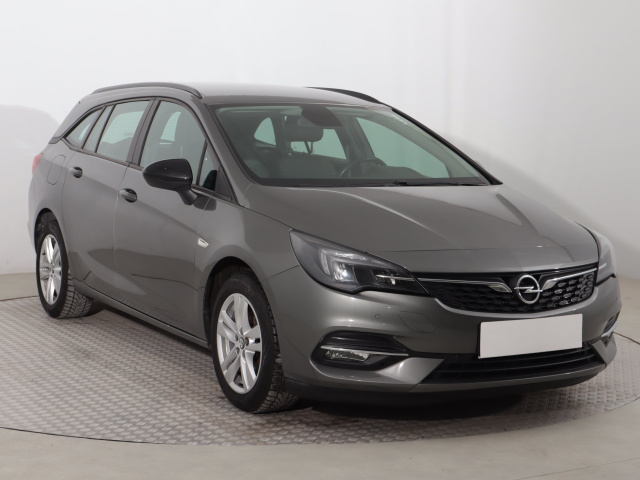 Opel Astra 2021