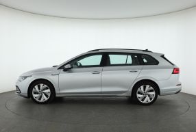 Volkswagen Golf - 2022