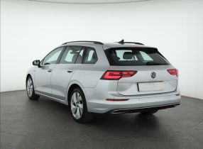 Volkswagen Golf - 2022