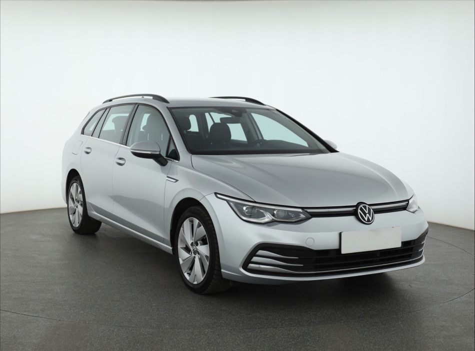 Volkswagen Golf - 2022