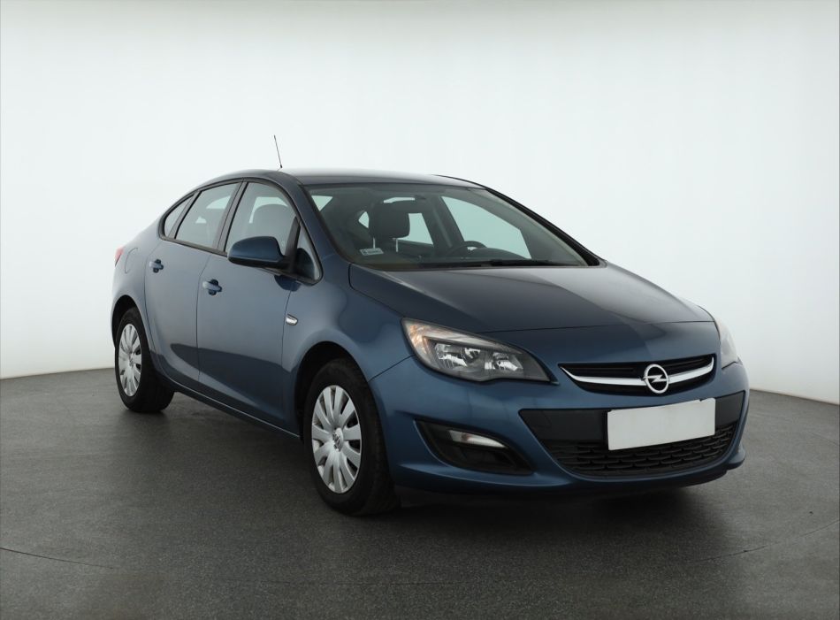 Opel Astra - 2016