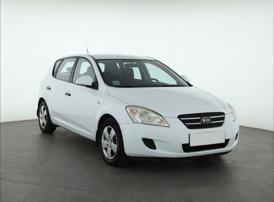 Kia Ceed - 2009