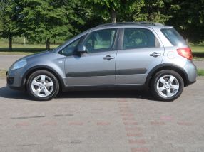 Suzuki SX4 - 2013