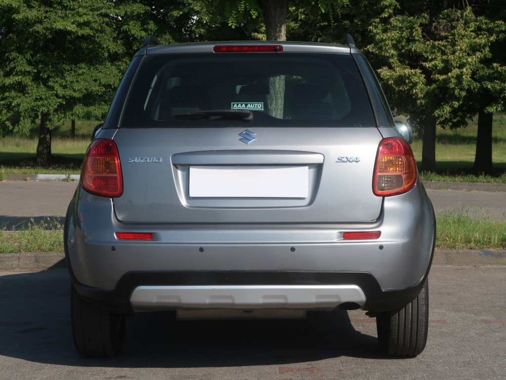 Suzuki SX4