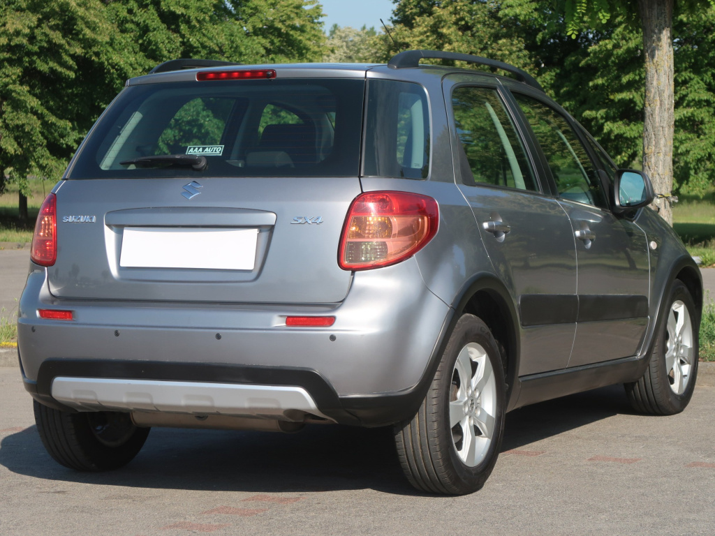 Suzuki SX4