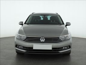 Volkswagen Passat - 2015
