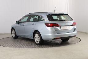 Opel Astra - 2016