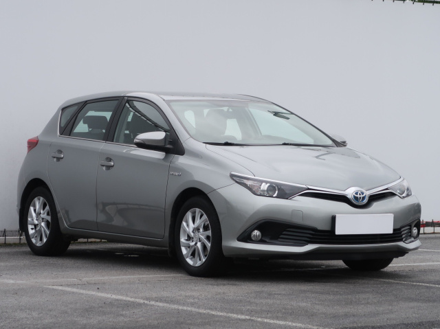 Toyota Auris 2015
