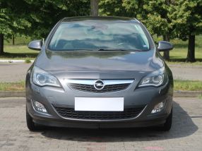 Opel Astra - 2010