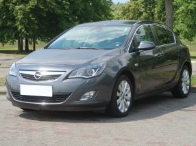 Opel Astra - 2010