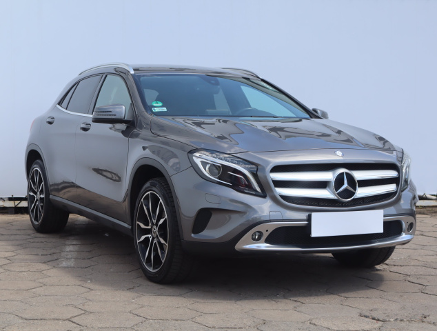 Mercedes-Benz GLA 2016