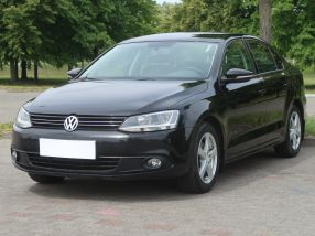 Volkswagen Jetta - 2011