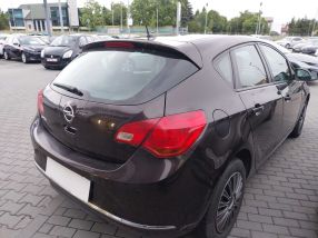 Opel Astra - 2014