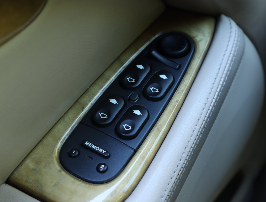 Jaguar S-Type