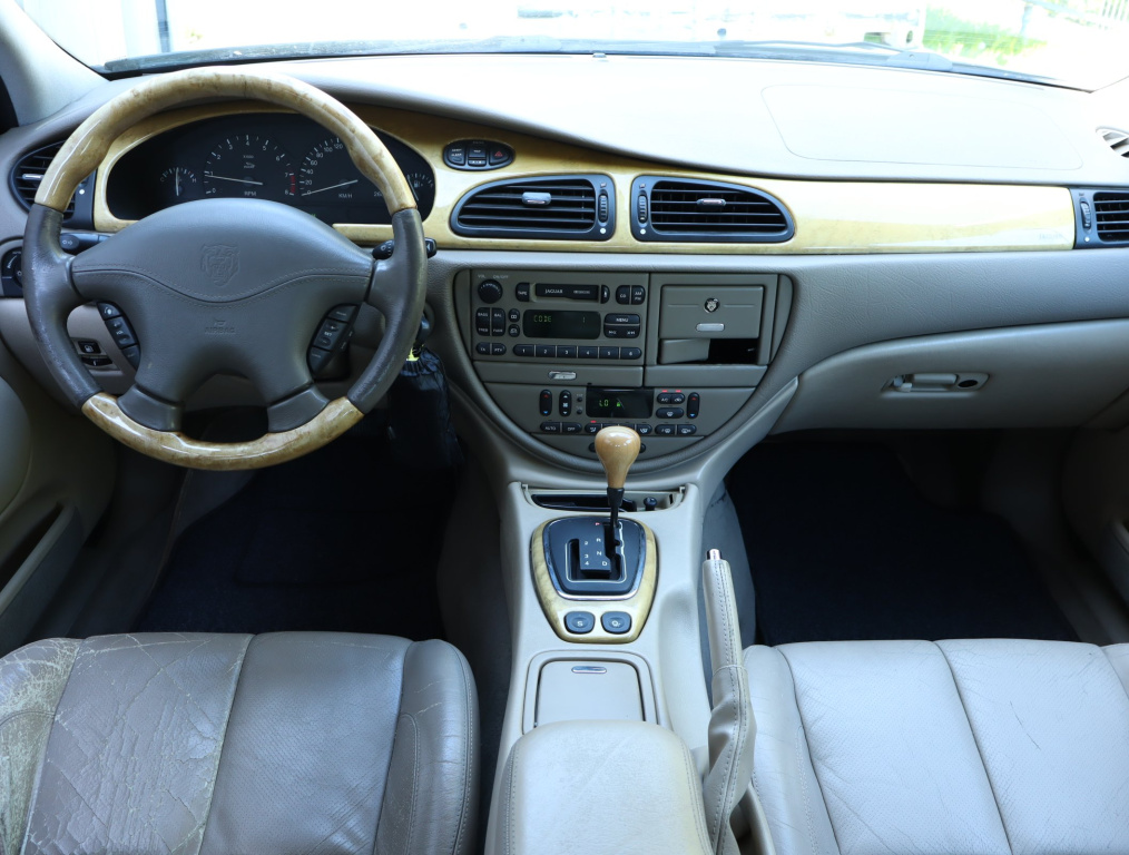 Jaguar S-Type
