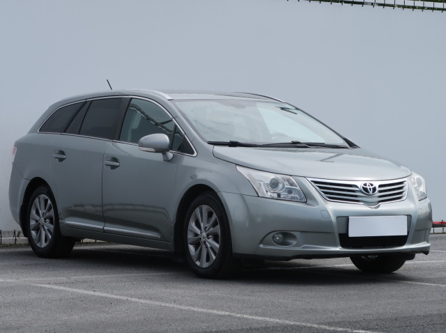 Toyota Avensis 2010