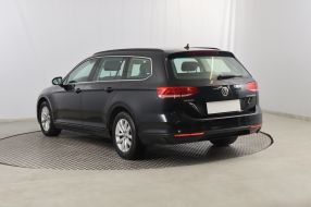 Volkswagen Passat - 2016