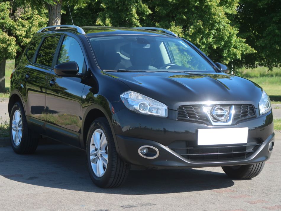 Nissan Qashqai+2 - 2010