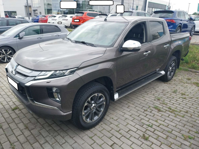 Mitsubishi L200 2021