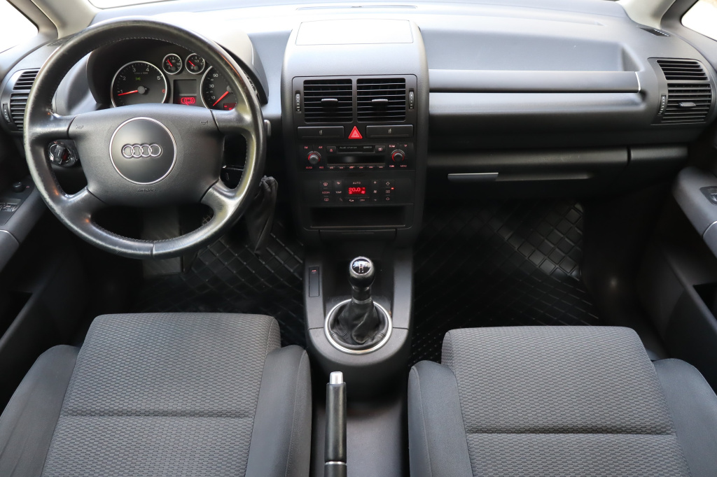 Audi A2