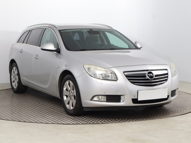 Opel Insignia, 2010
