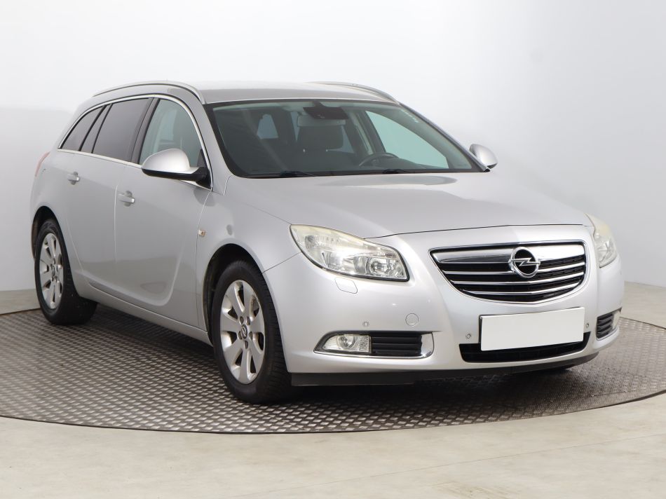 Opel Insignia - 2010