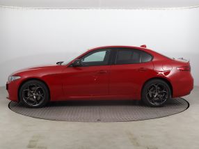 Alfa Romeo Giulia - 2021